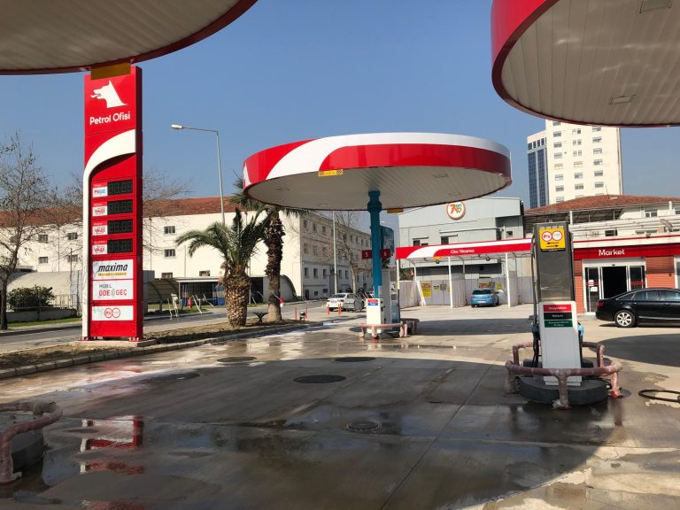 Petrol Ofisi Bayraklı